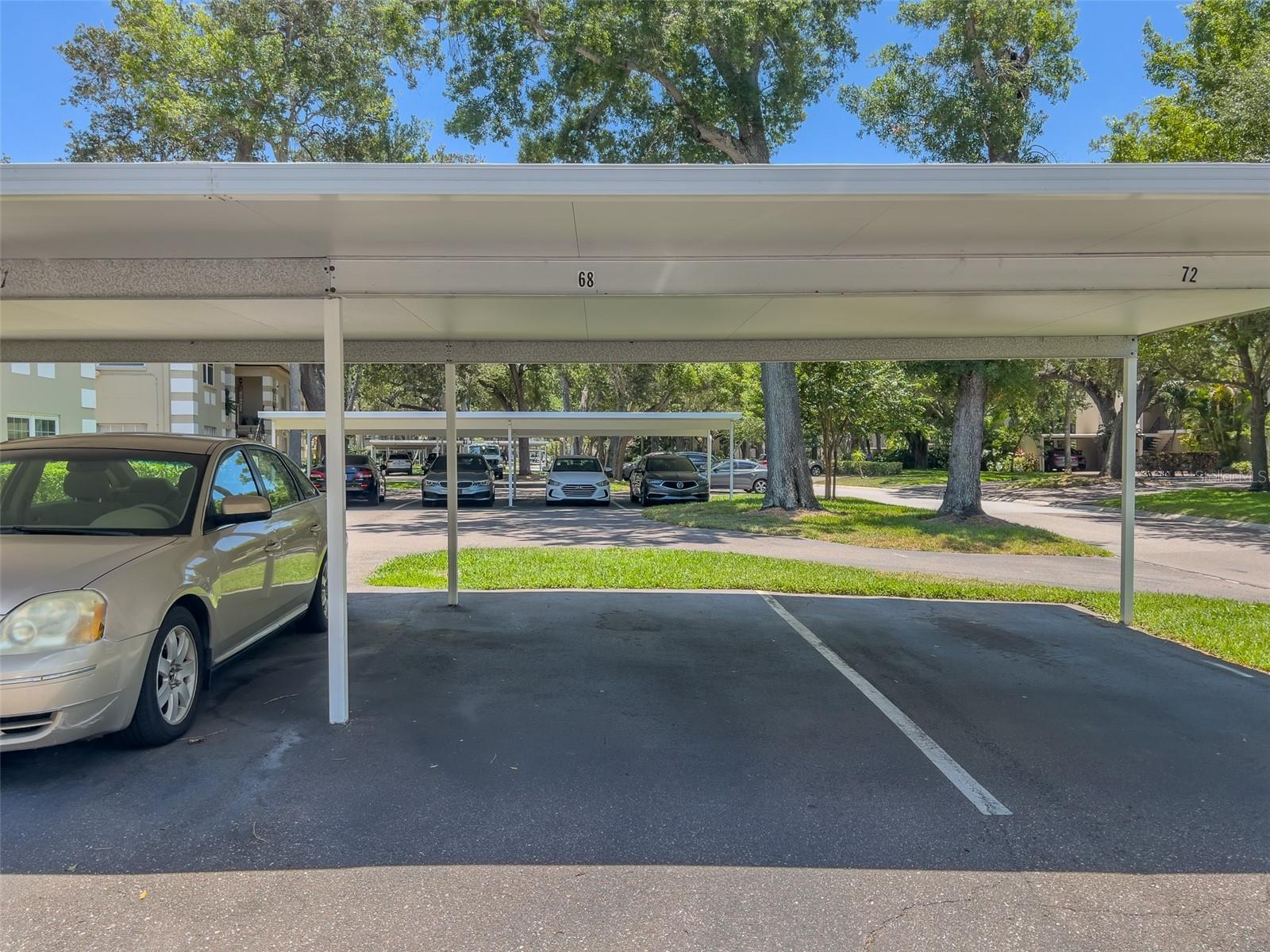 EAST BAY COUNTRY CLUB CONDO APTS - Residential