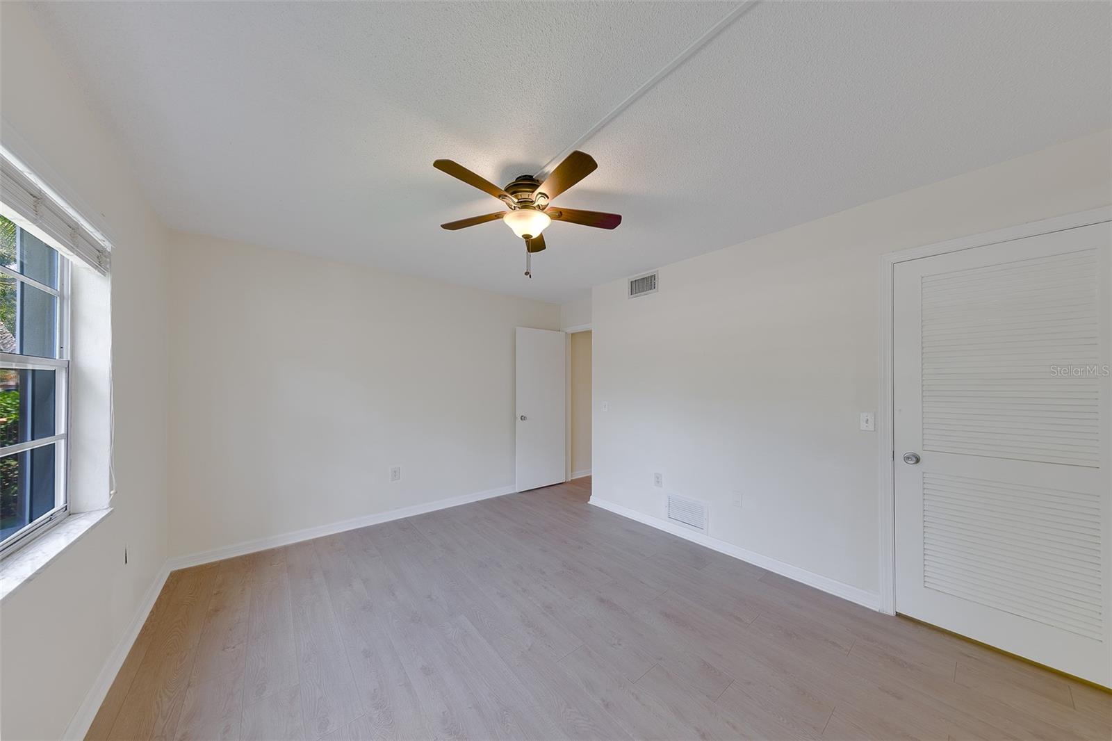 EAST BAY COUNTRY CLUB CONDO APTS - Residential