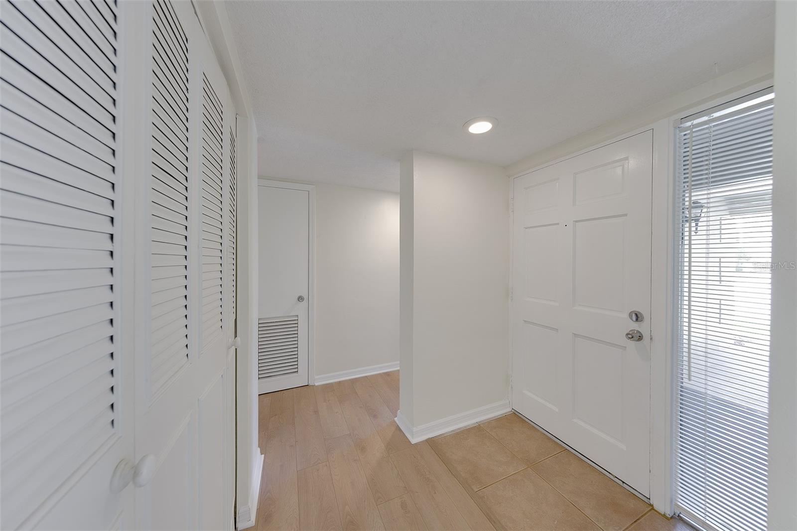 EAST BAY COUNTRY CLUB CONDO APTS - Residential