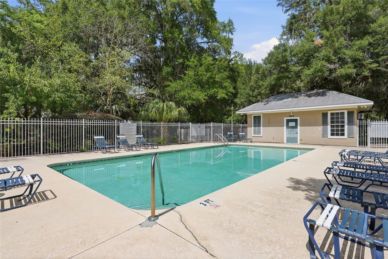 GARLAND - Residential