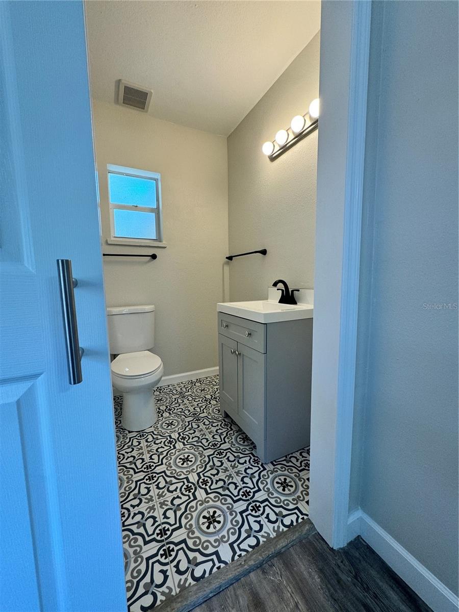 ROUSLYNN - Residential Income