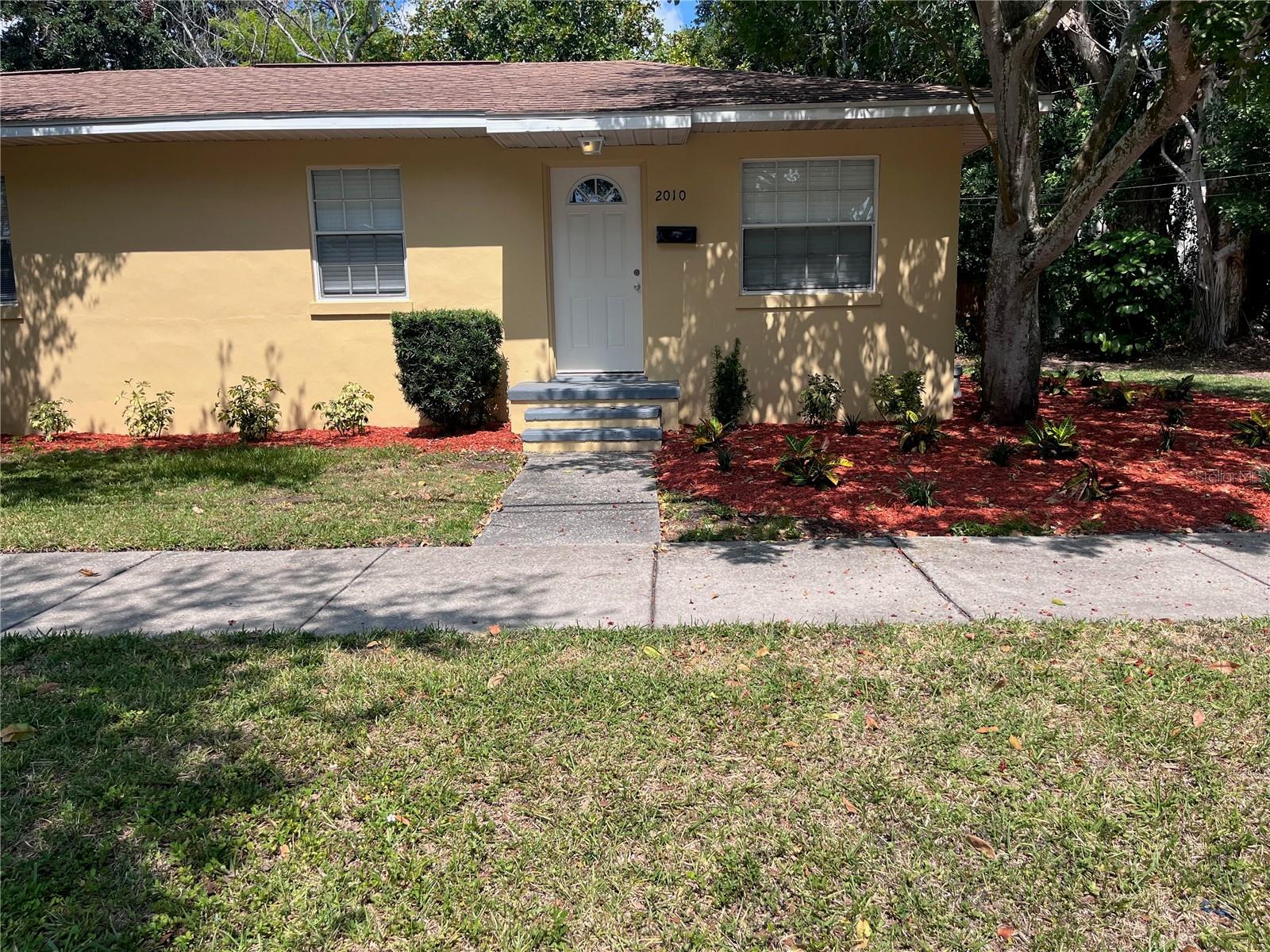 ROUSLYNN - Residential Income