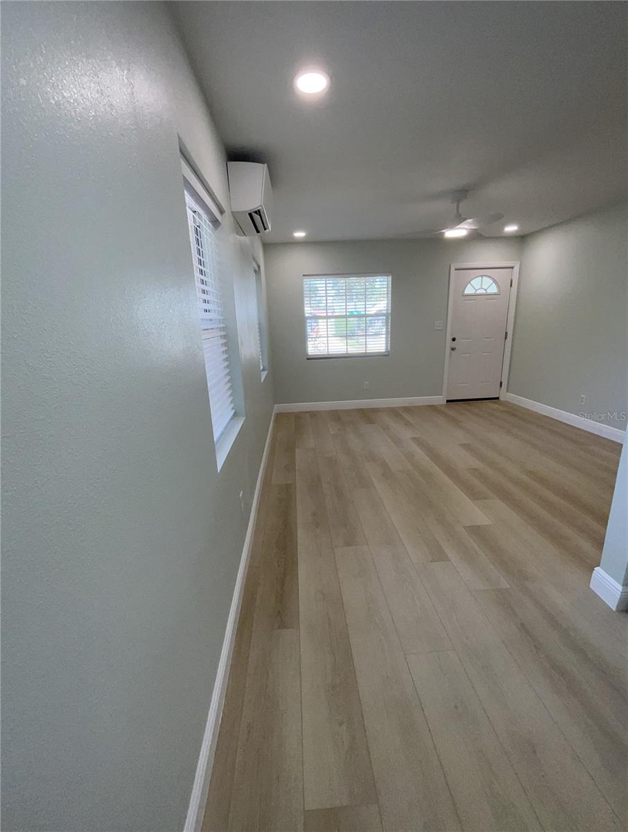 ROUSLYNN - Residential Income