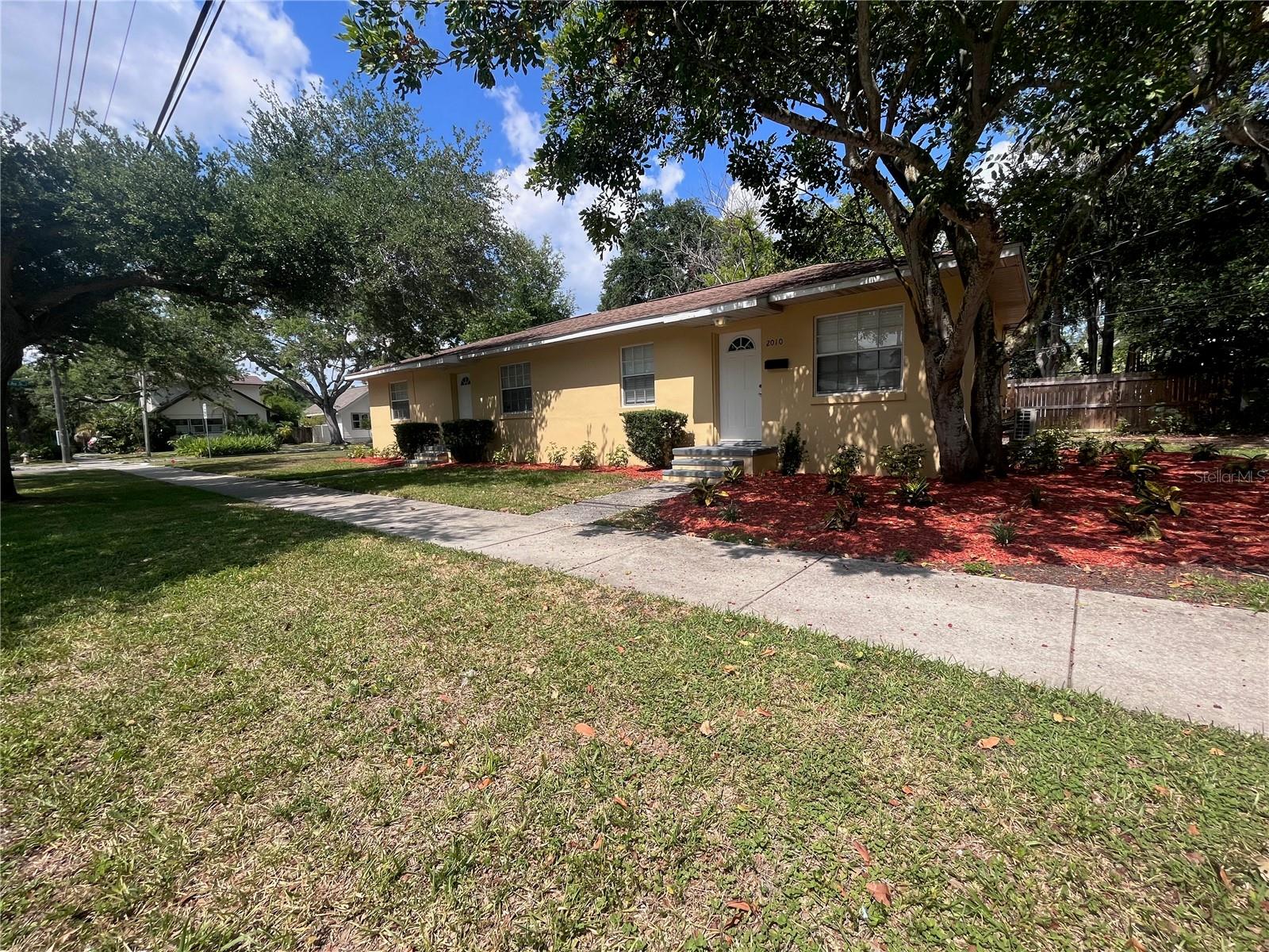 ROUSLYNN - Residential Income
