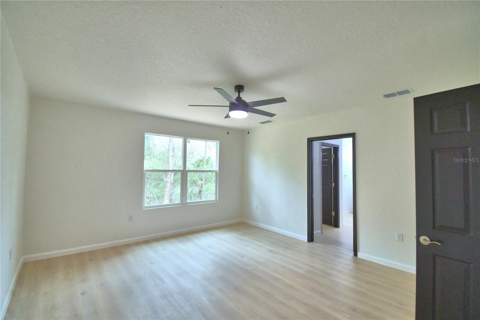 AVON PARK LAKES - Residential