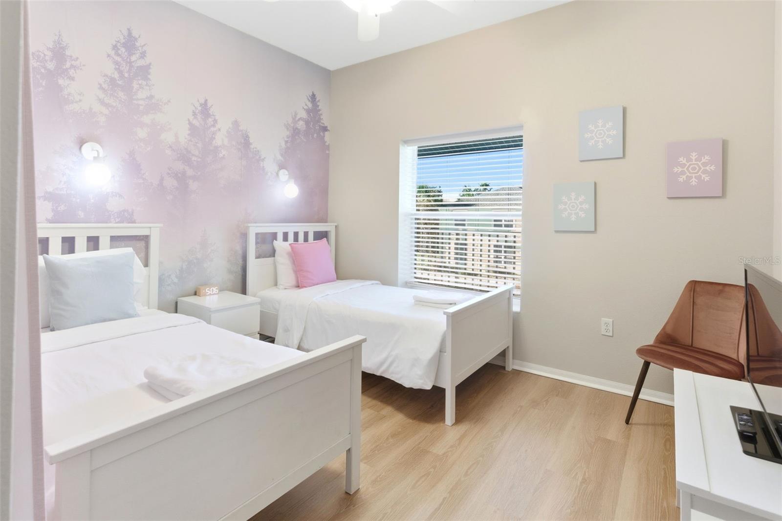 SUN LAKE CONDO - Residential