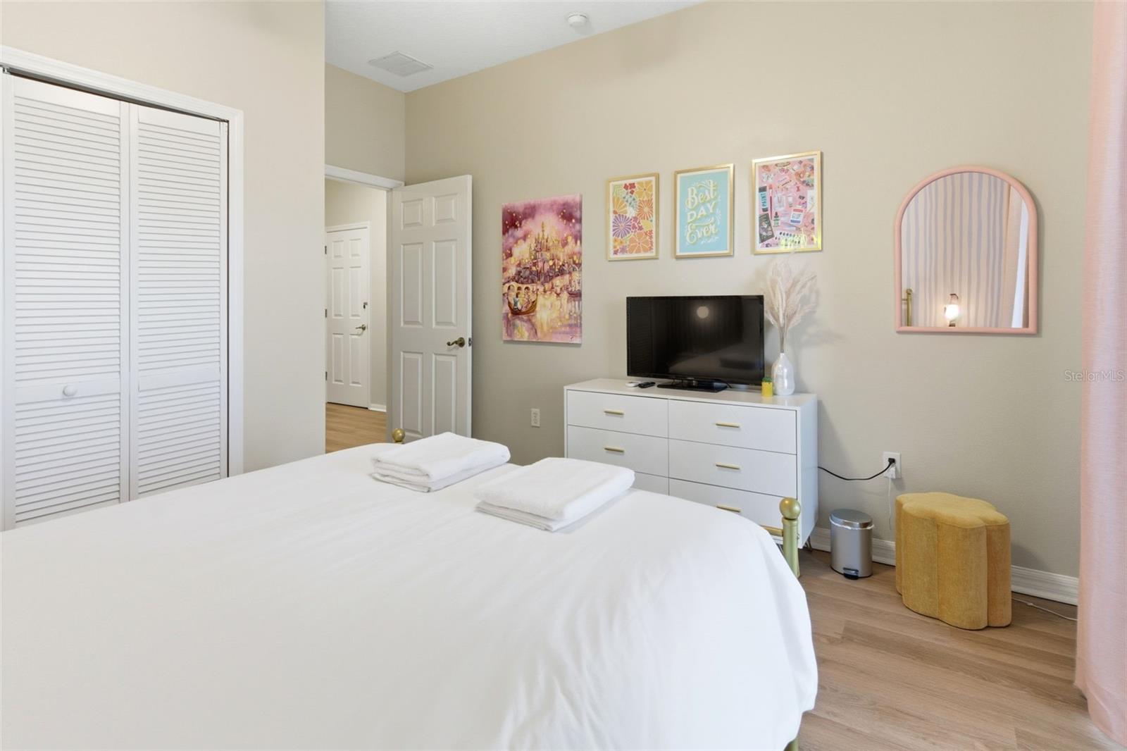 SUN LAKE CONDO - Residential