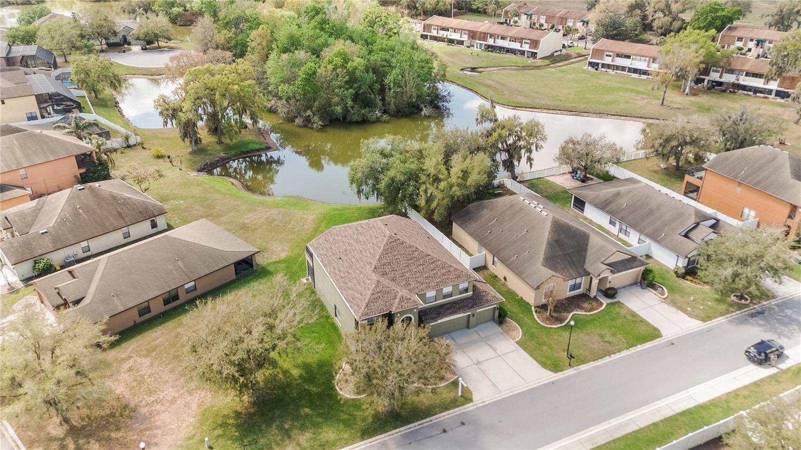 OAK LANDING - Residential