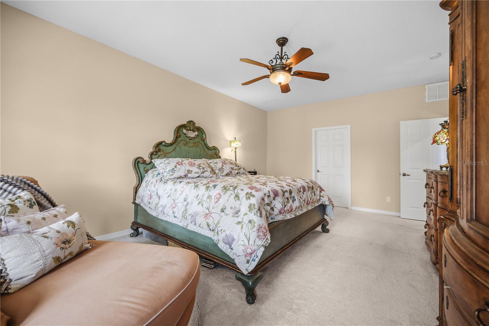OAK LANDING - Residential