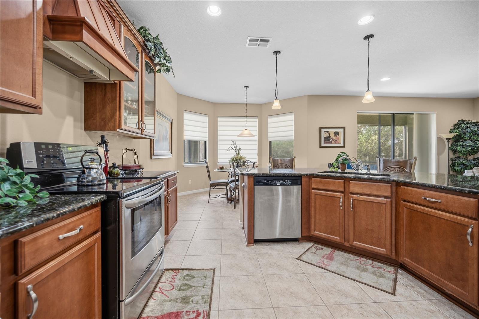 OAK LANDING - Residential
