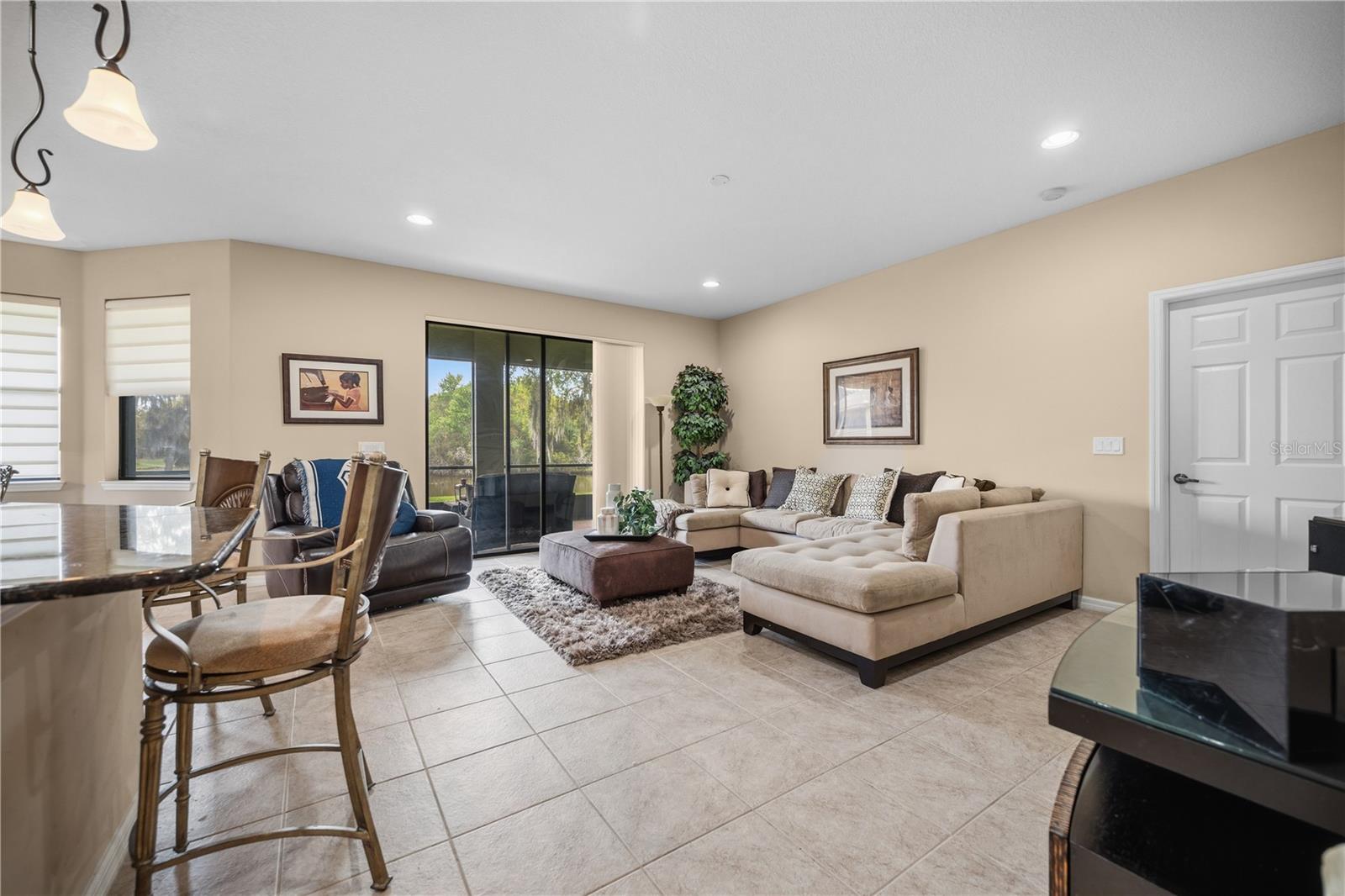 OAK LANDING - Residential