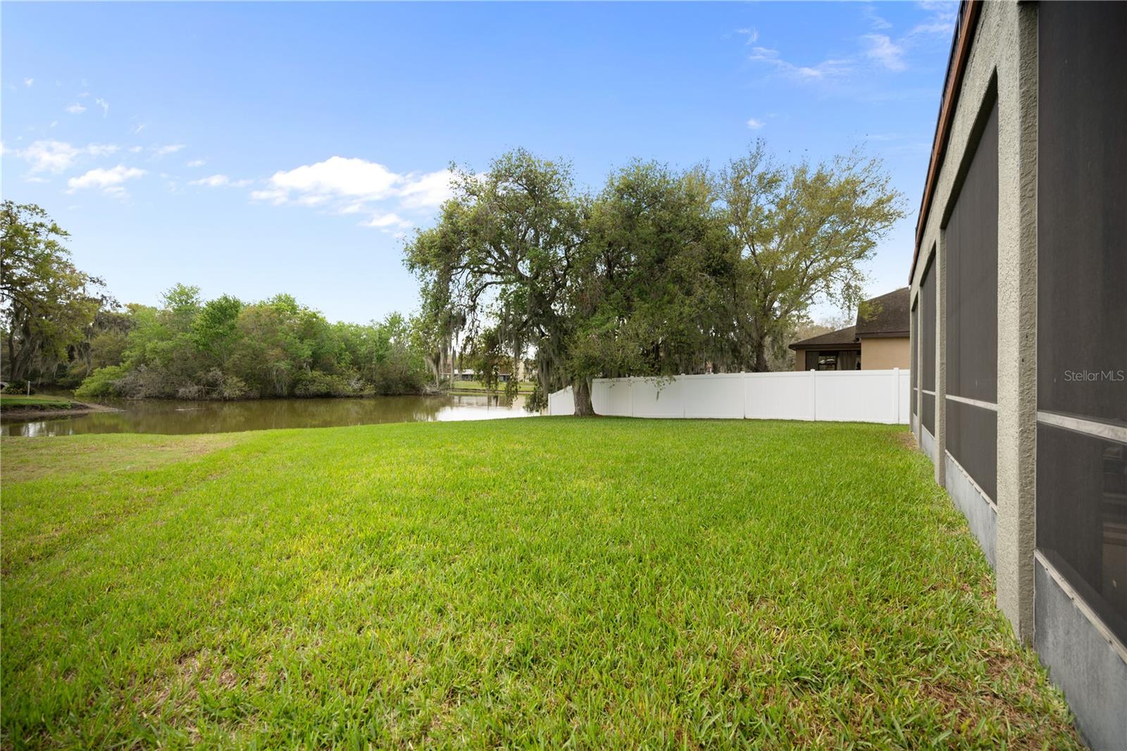 OAK LANDING - Residential