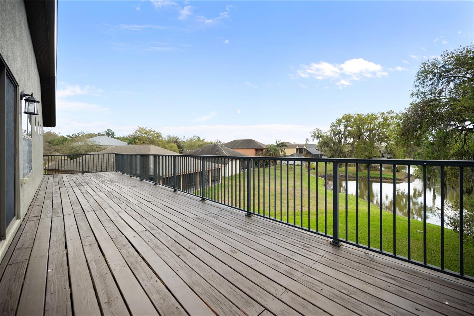 OAK LANDING - Residential