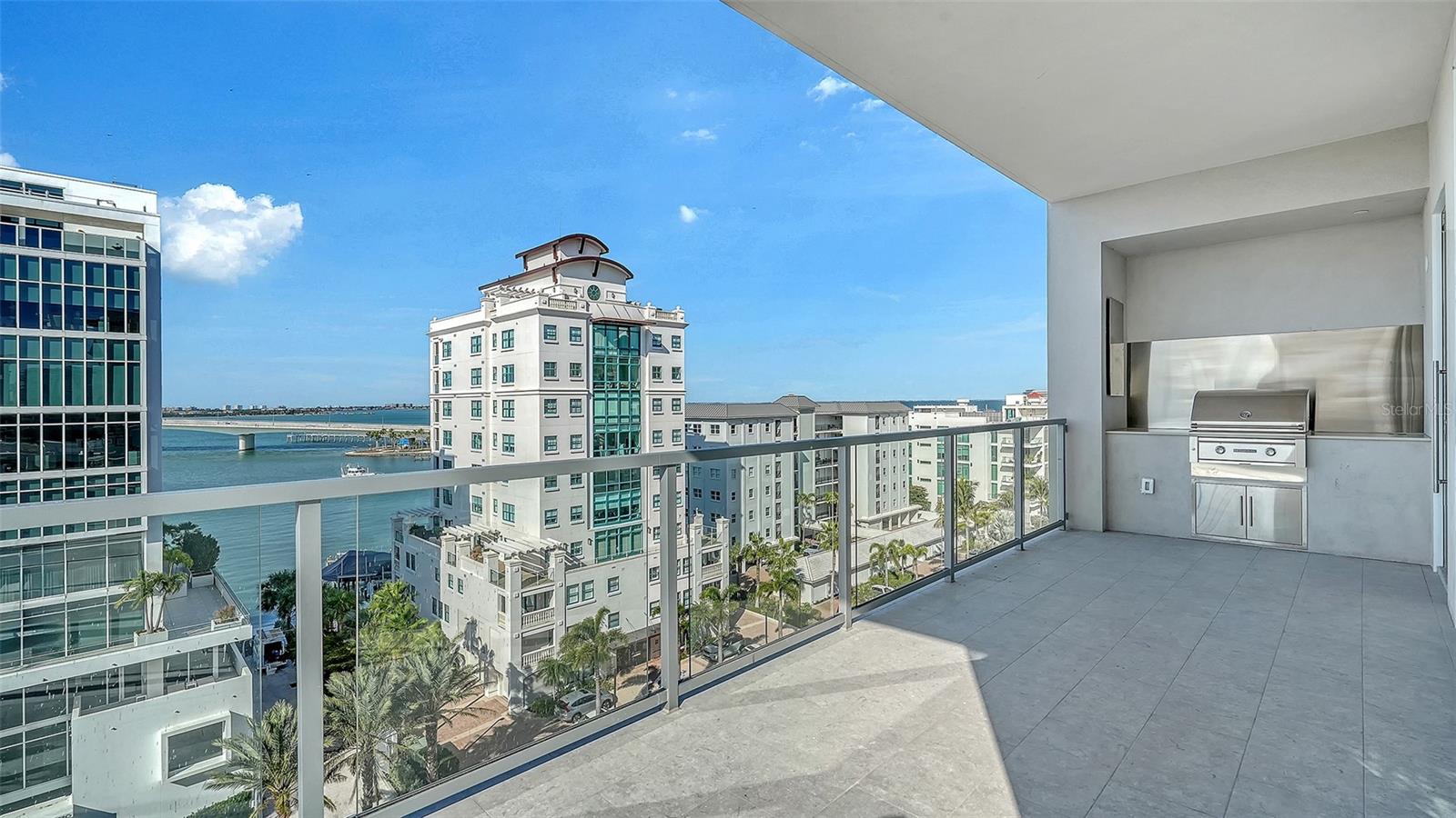 PENINSULA SARASOTA - Residential