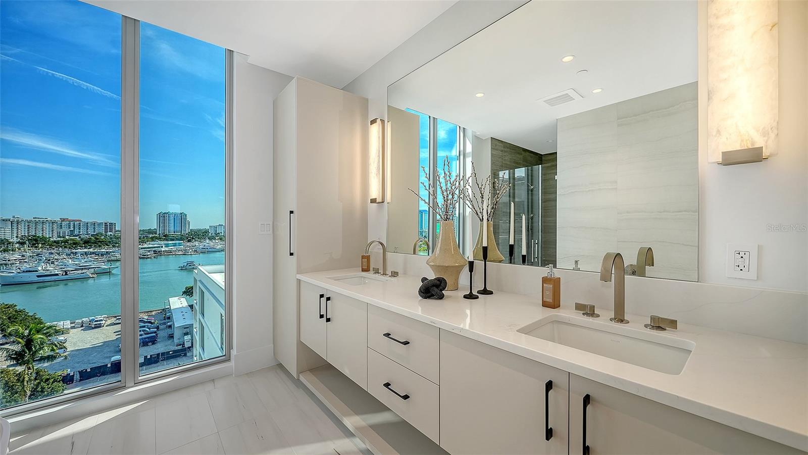 PENINSULA SARASOTA - Residential
