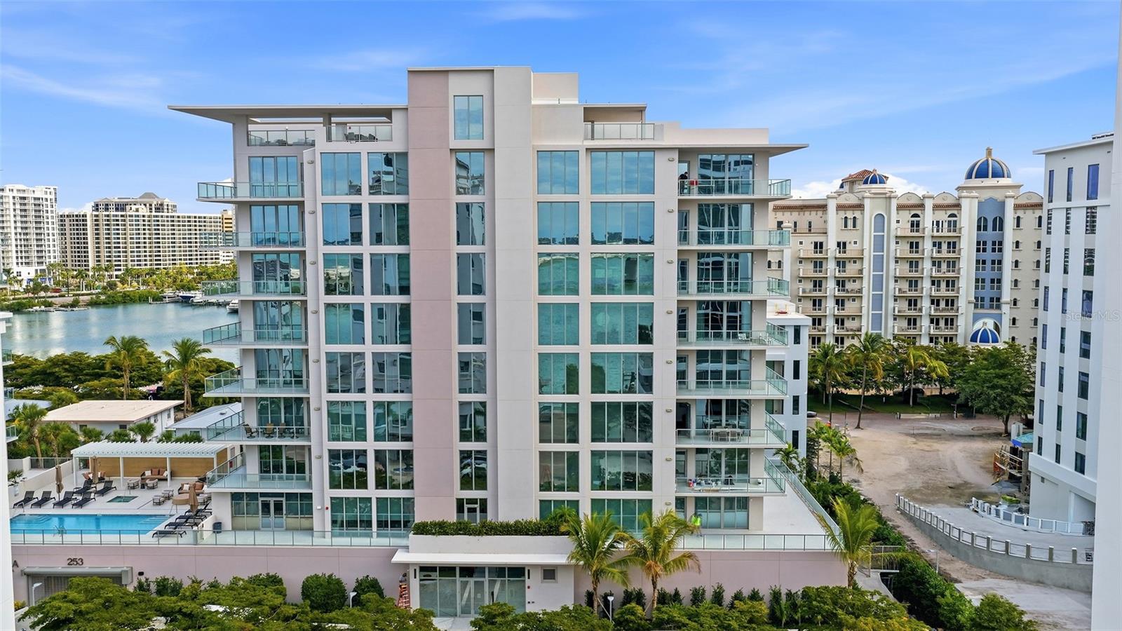 PENINSULA SARASOTA - Residential