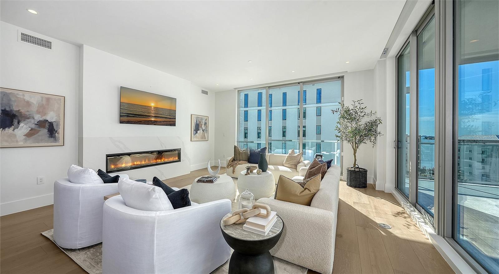 PENINSULA SARASOTA - Residential