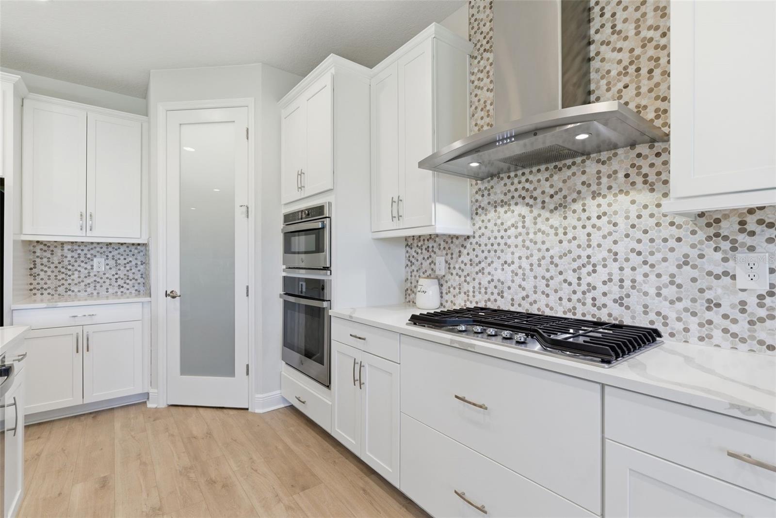HINTON HAWKSTONE PHASE 1A2 LOT 23 BLOCK 21 - Residential