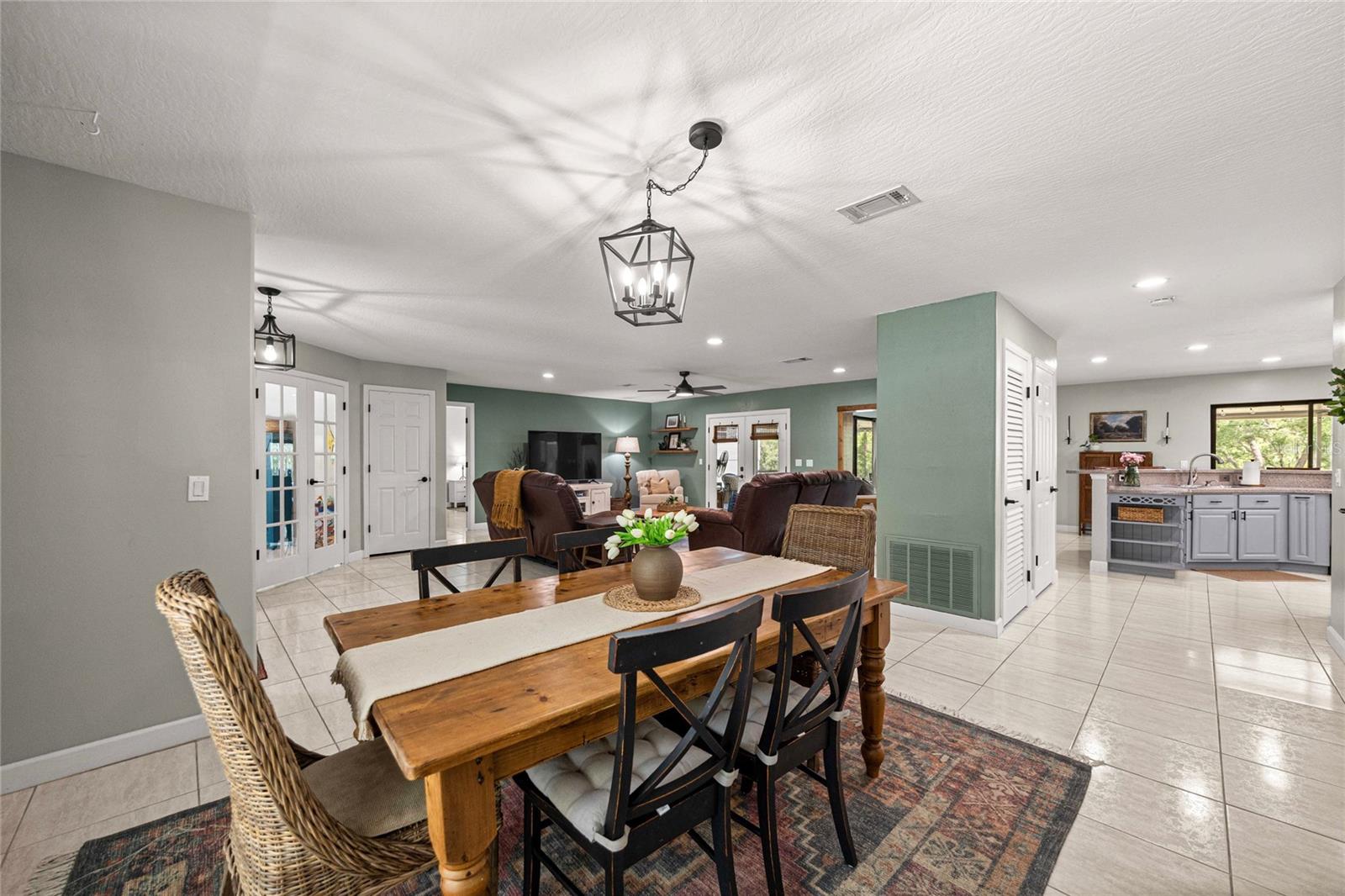 GREEN HILLS - Residential