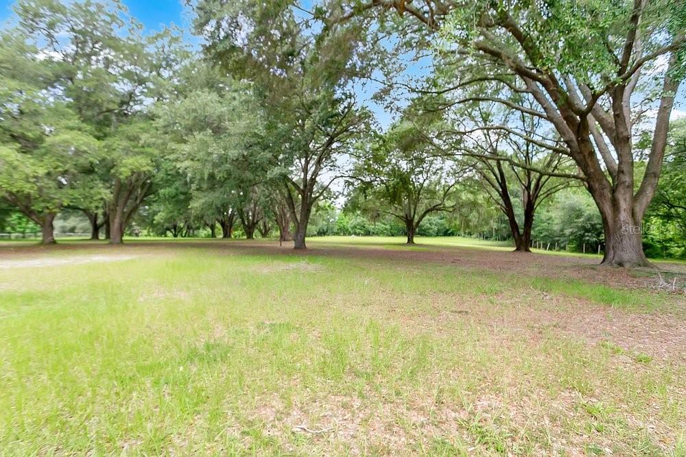 LAKE BRYANT ESTATE - Residential