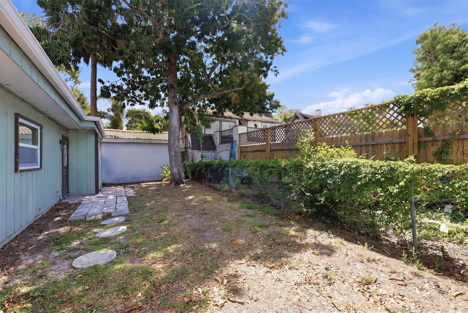 POINSETTIA PARK 2 - Residential