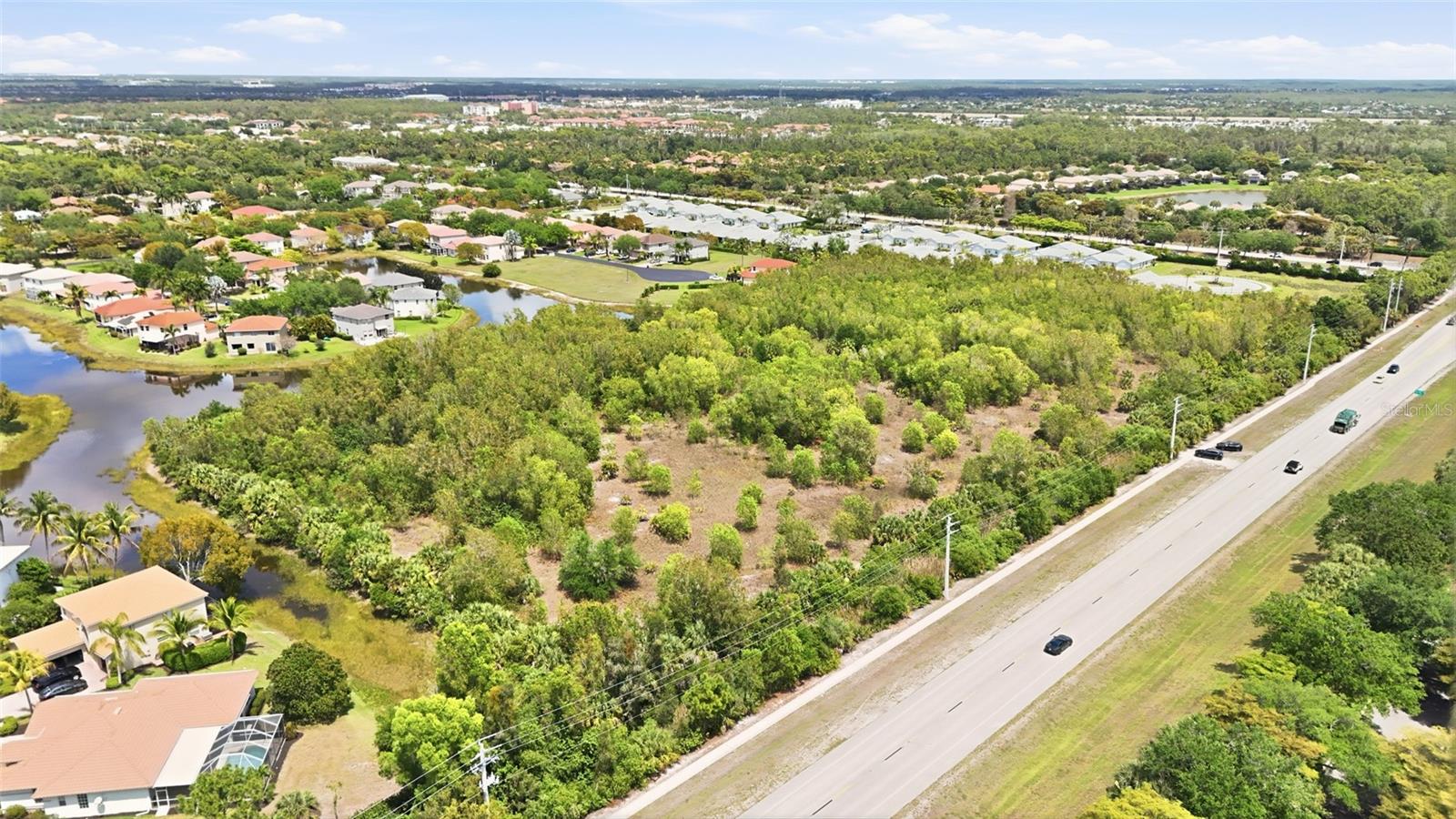 LAKES OF ESTERO - Land