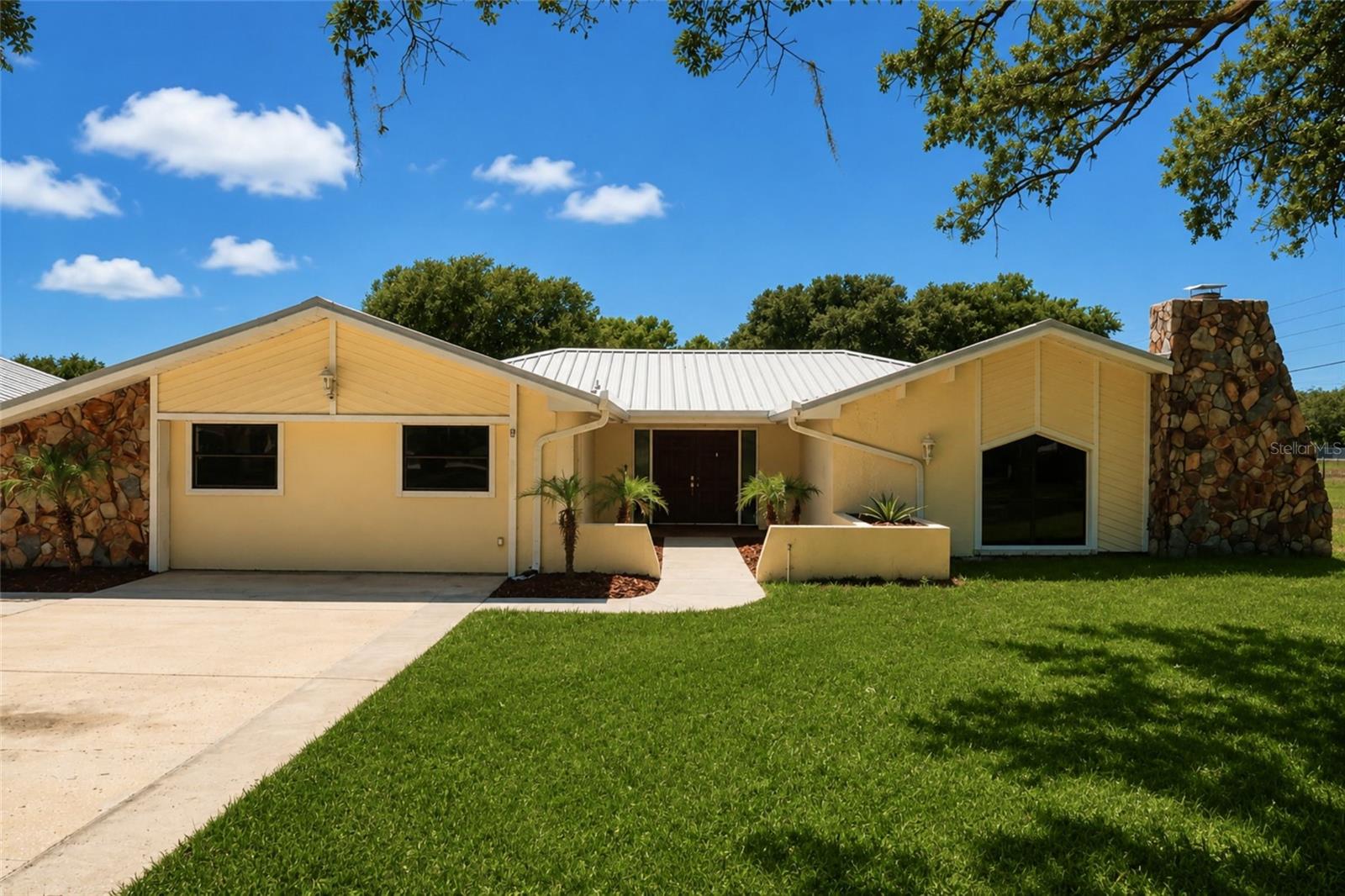 ROLLING OAKS ESTATES - Residential