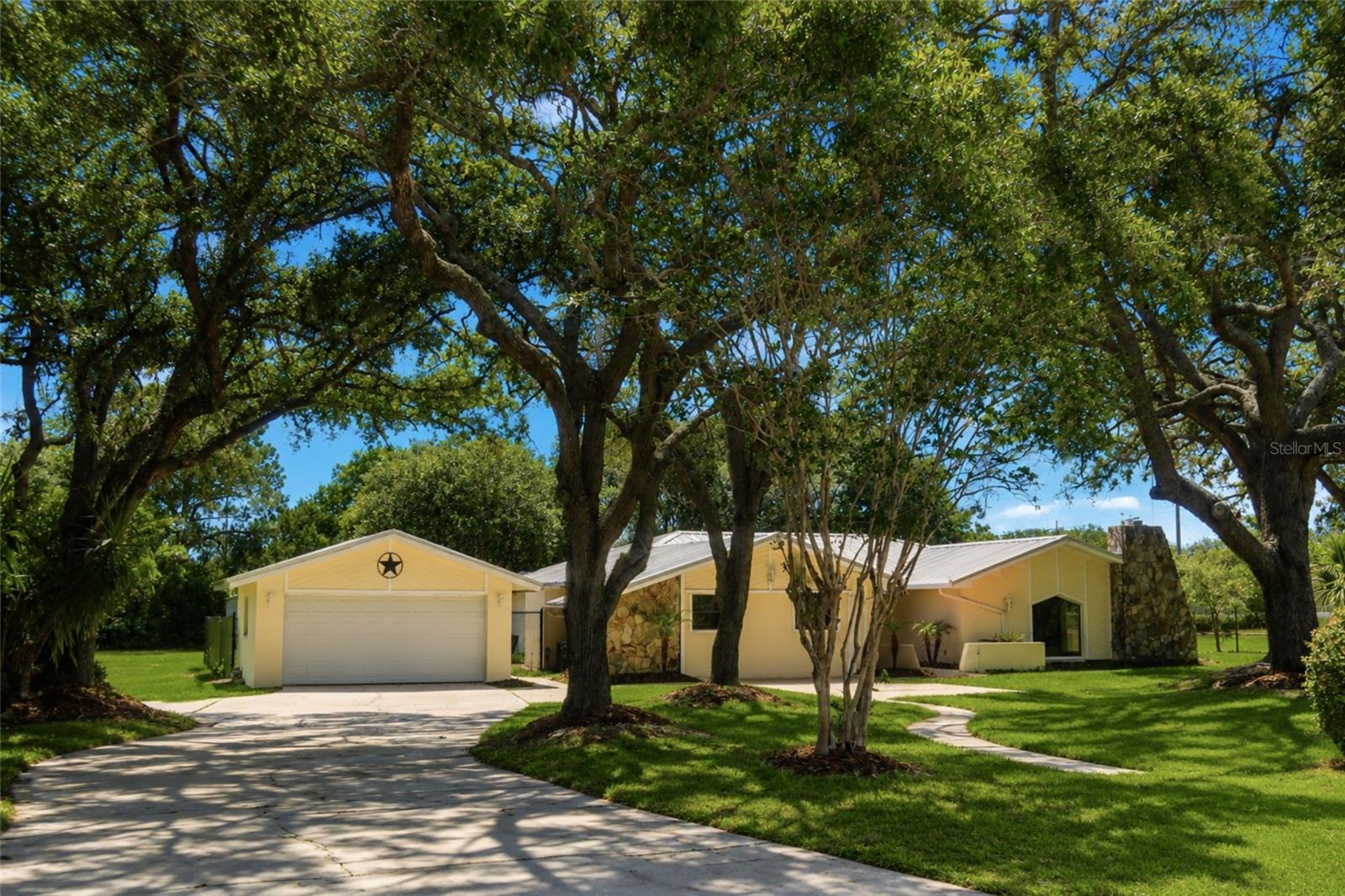 ROLLING OAKS ESTATES - Residential