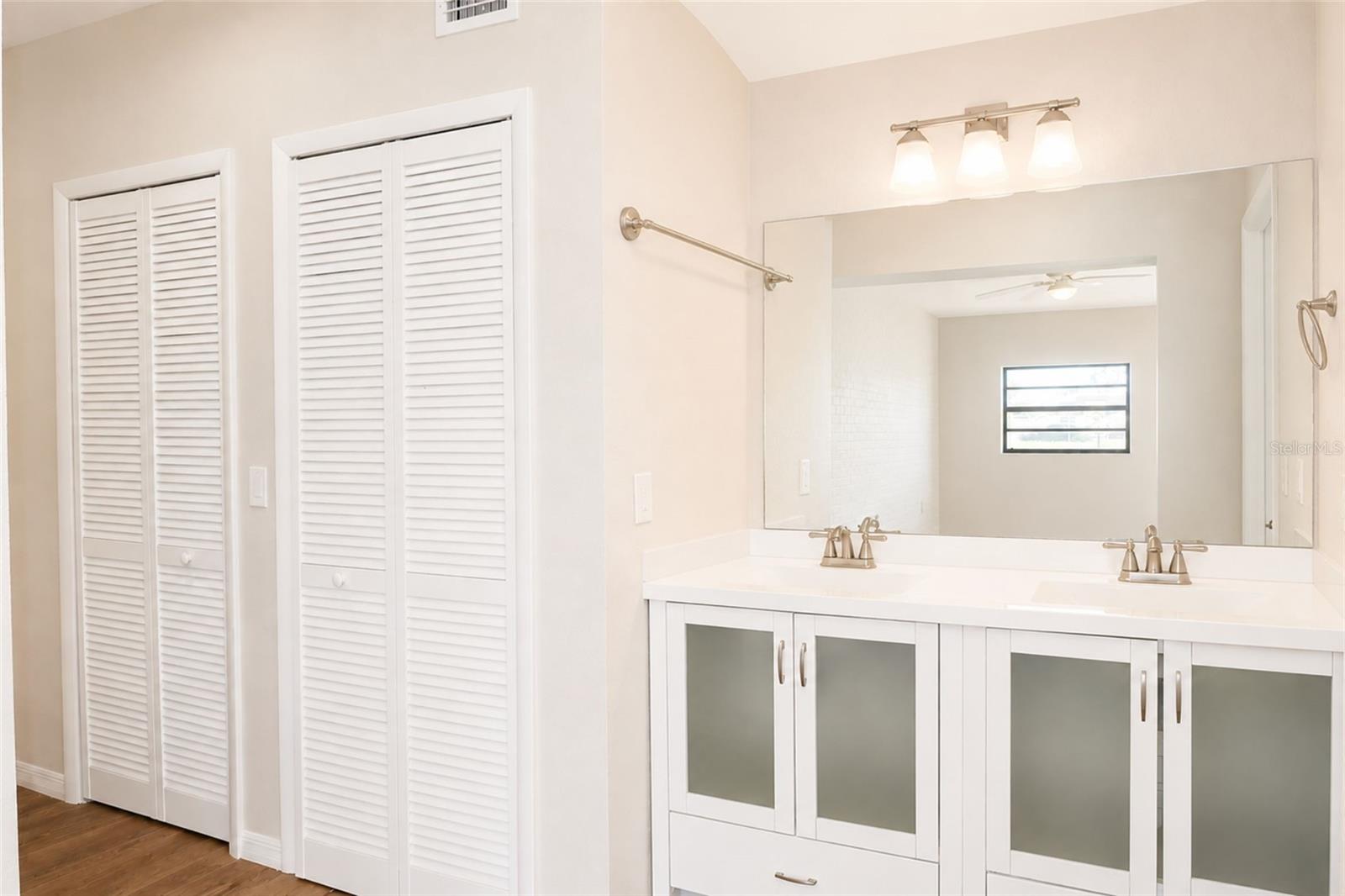 ROLLING OAKS ESTATES - Residential