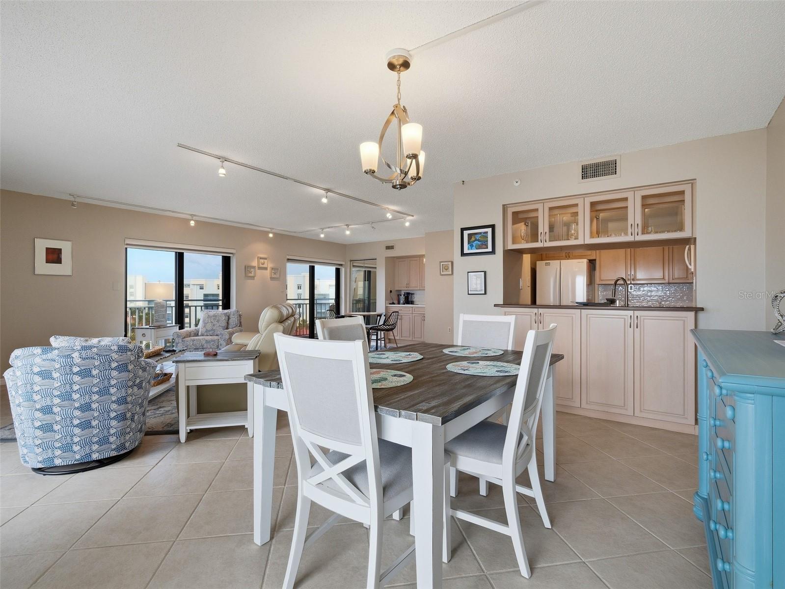 SEASCAPE TOWERS CONDO PH 01 - Residential