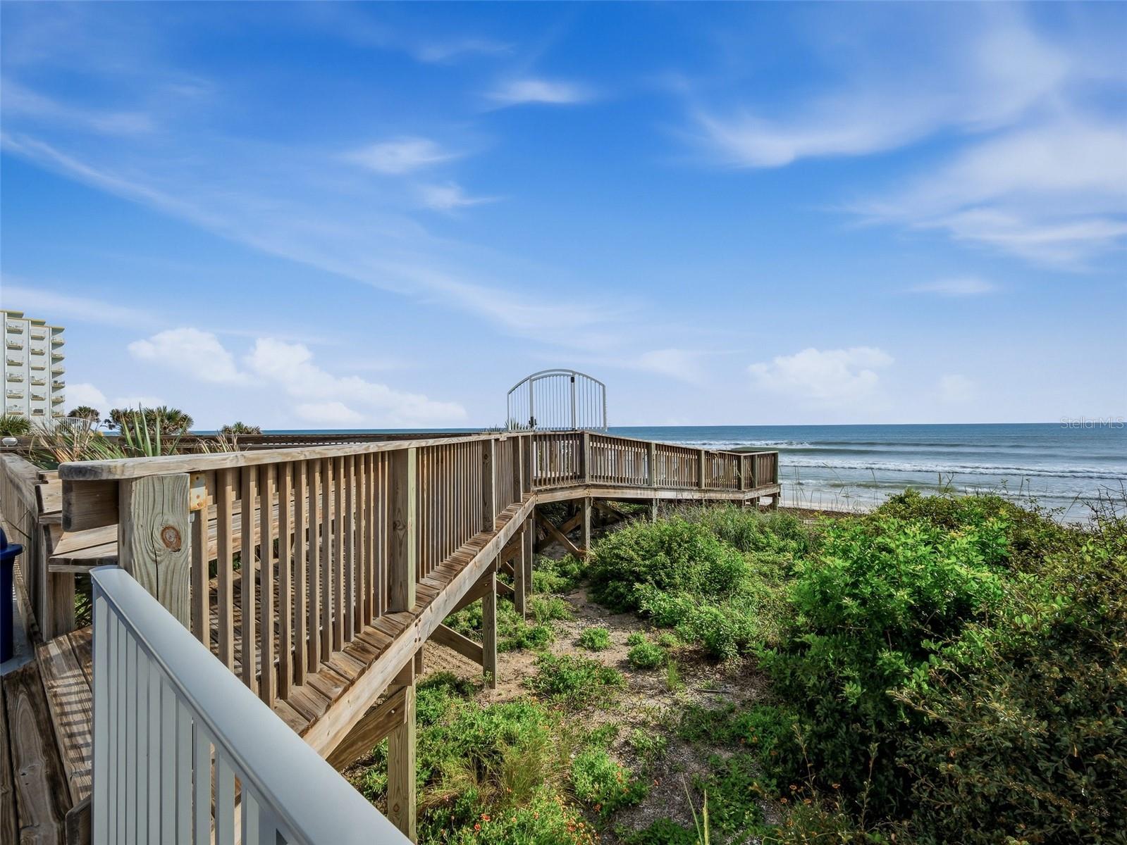 SEASCAPE TOWERS CONDO PH 01 - Residential
