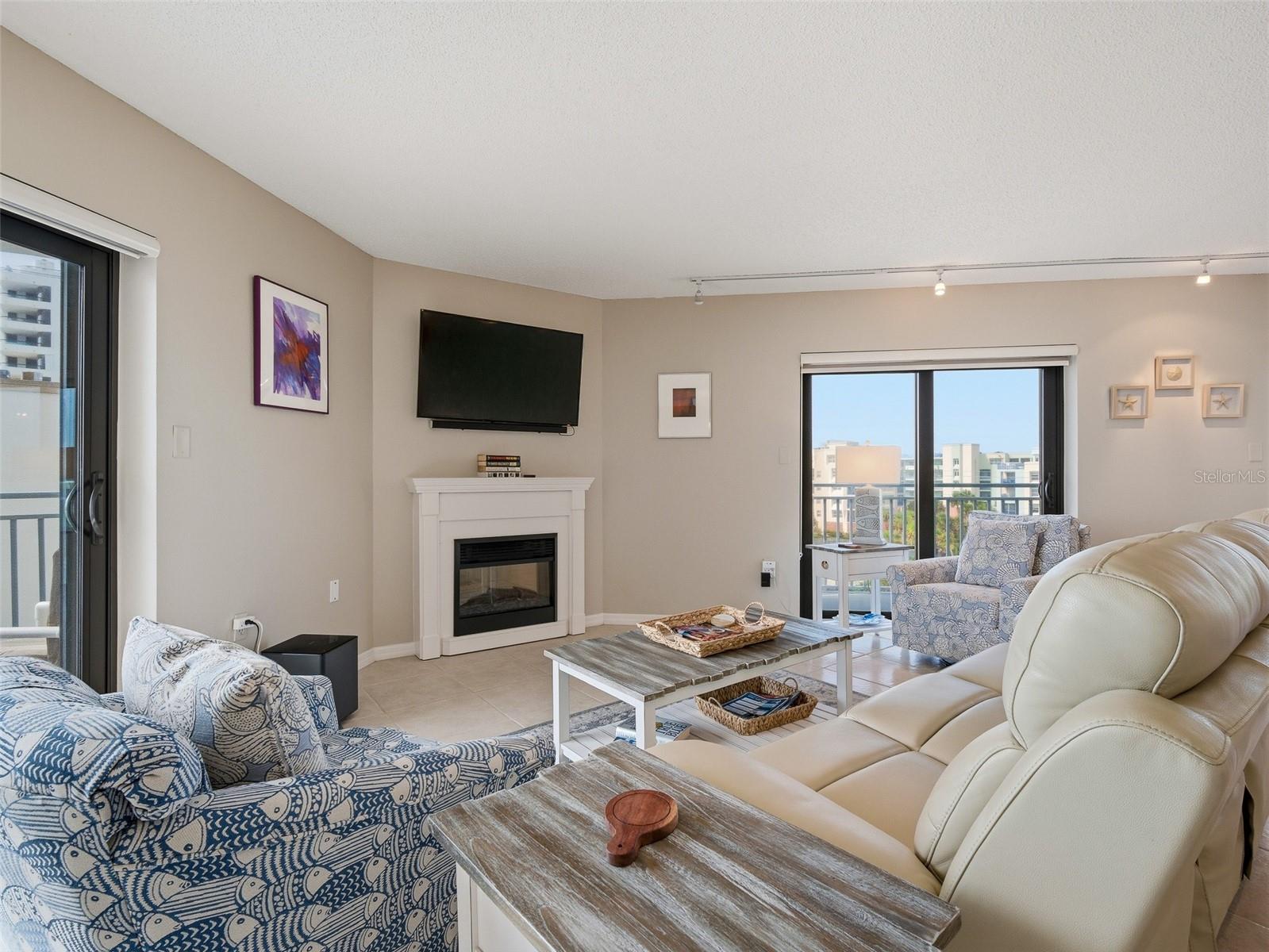 SEASCAPE TOWERS CONDO PH 01 - Residential