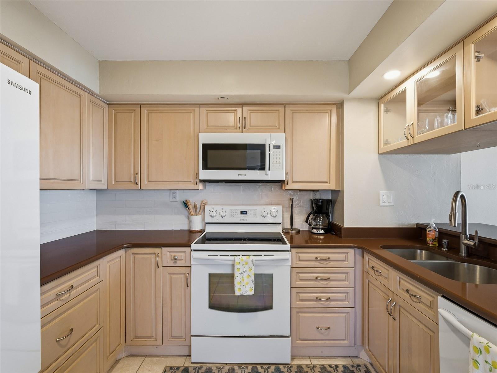 SEASCAPE TOWERS CONDO PH 01 - Residential