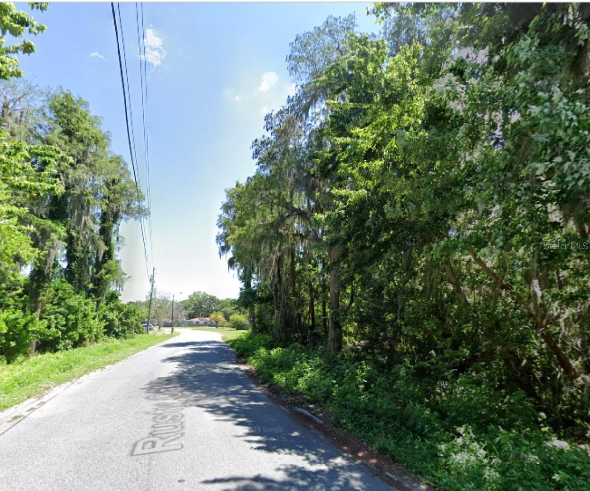 LAKEWOOD ESTATES - Land