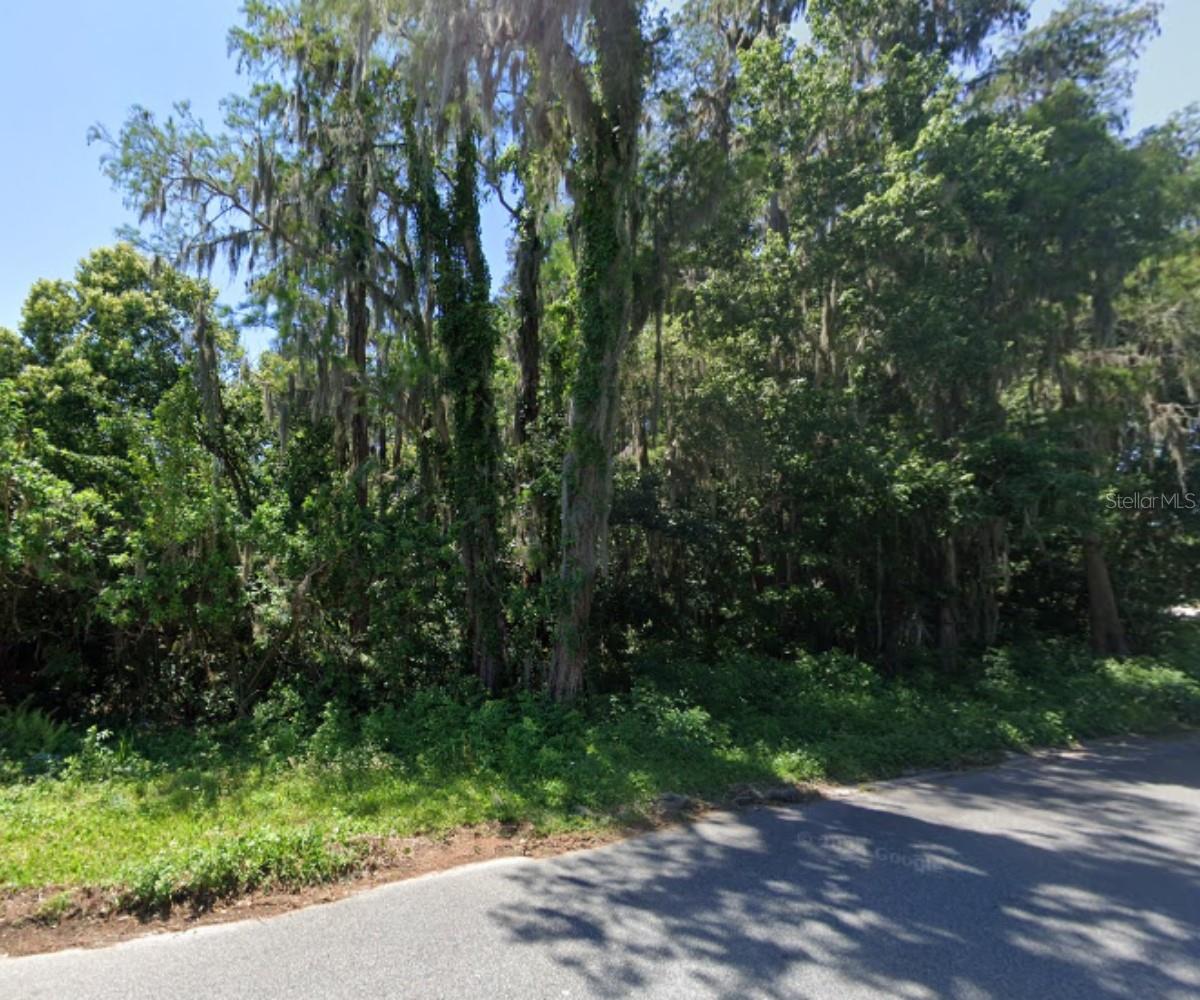 Lakewood Estates, this 0.3454 acre lot is located in a well established neighborhood with paved streets, NO HOA, and is located close to area schools, shopping, dining, and entertainment.