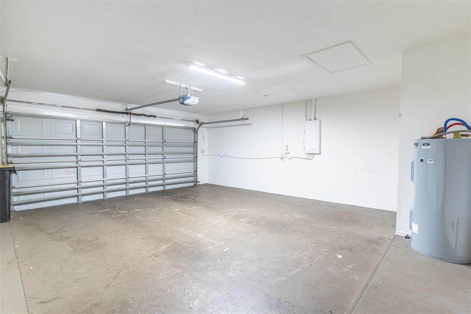 ISLAND WALK ADD - Residential Lease