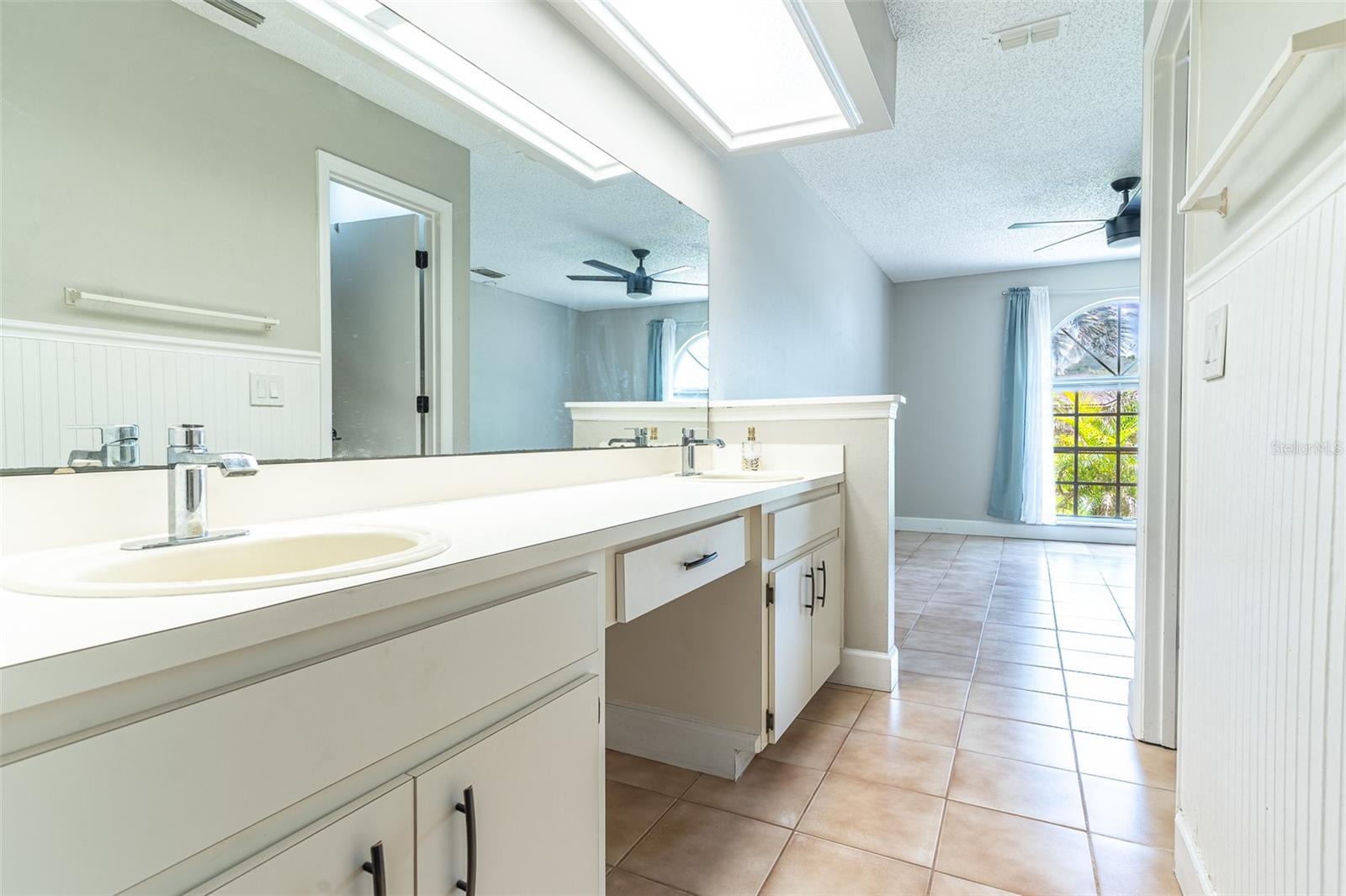 ISLAND WALK ADD - Residential Lease