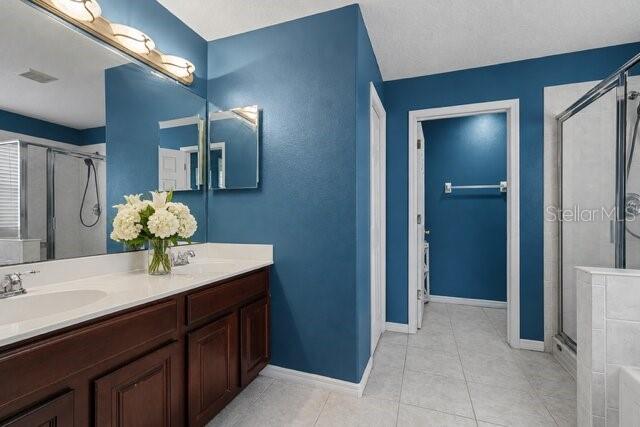 SOUTH BAY LAKES UNIT - Residential