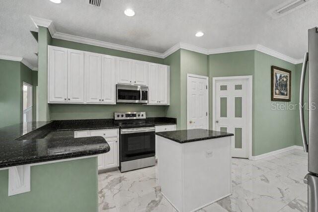 SOUTH BAY LAKES UNIT - Residential