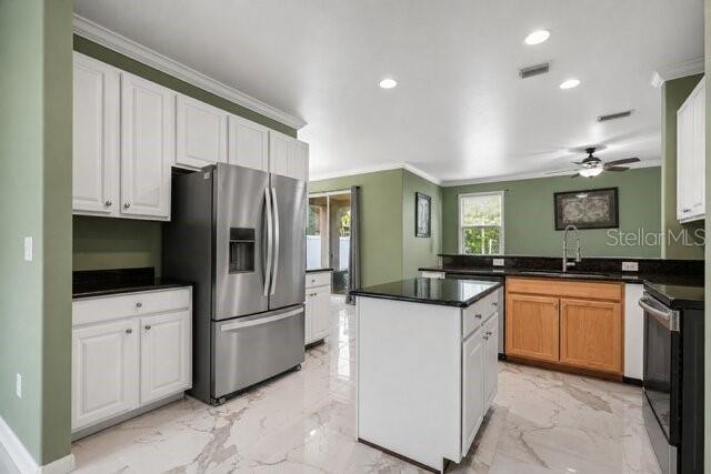 SOUTH BAY LAKES UNIT - Residential