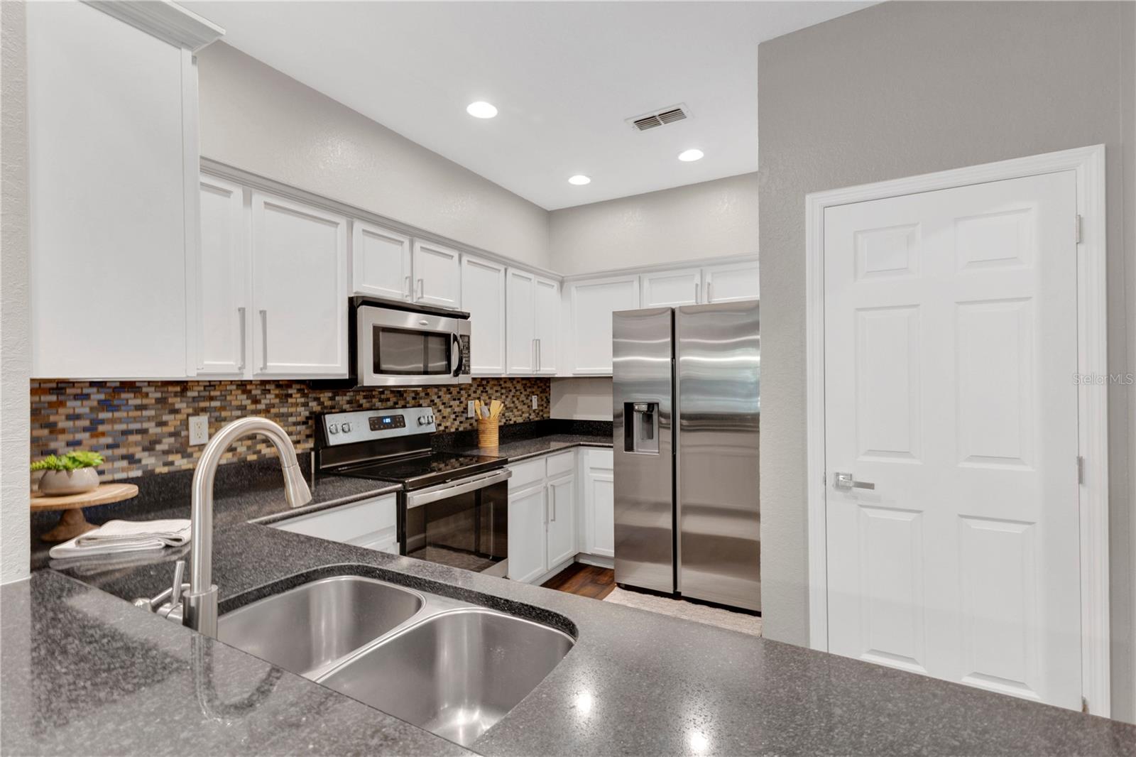 TOWNHOMES OF FLORA RIDGE PH 2 - Residential