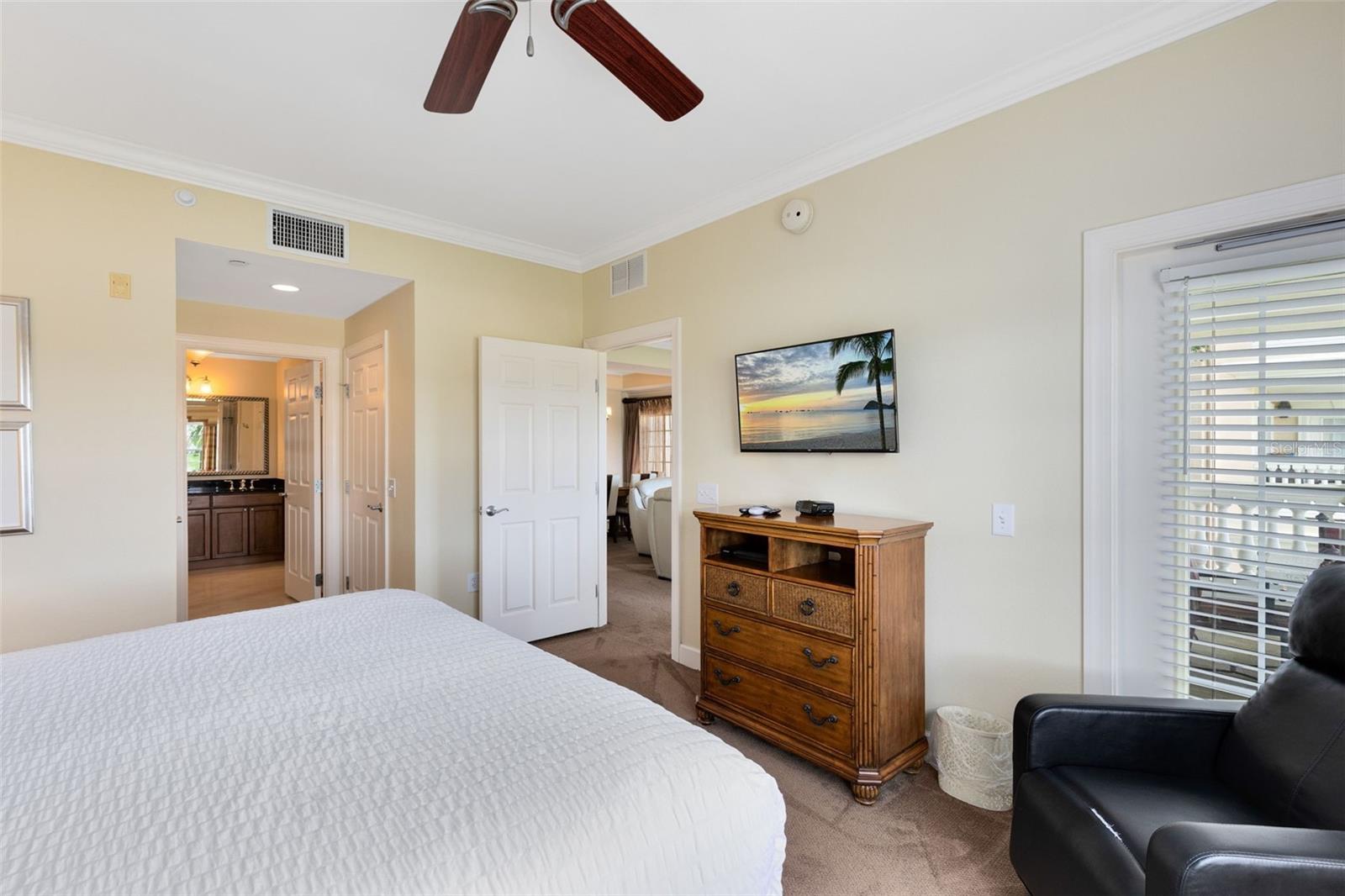 CENTRE COURT RIDGE CONDO PH 6 BLDG F - Residential