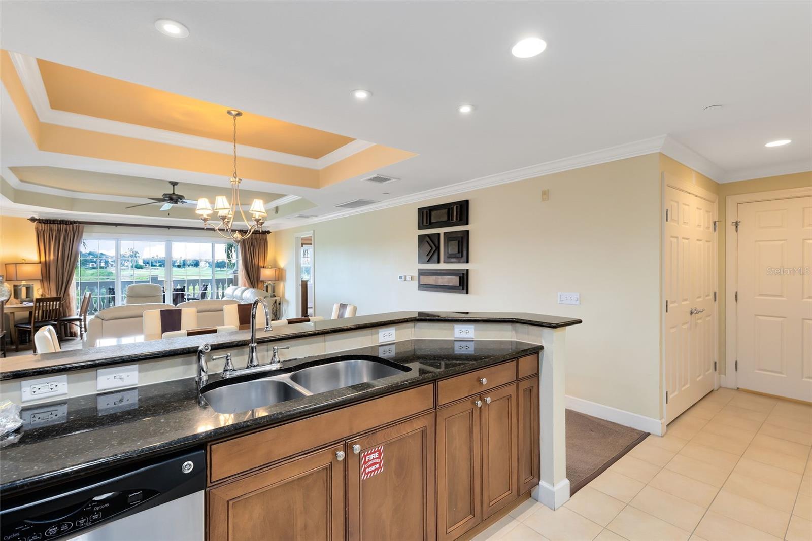 CENTRE COURT RIDGE CONDO PH 6 BLDG F - Residential