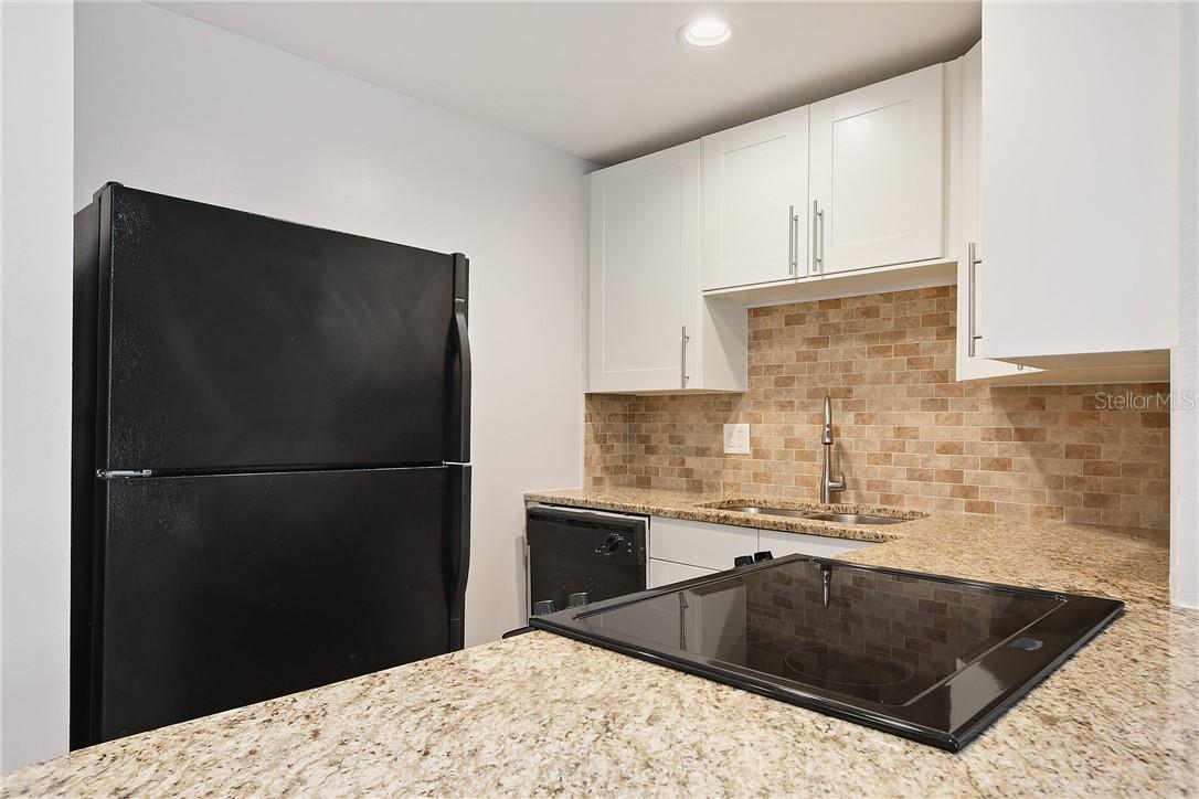 LUCERNE OAKS CONDO - Residential