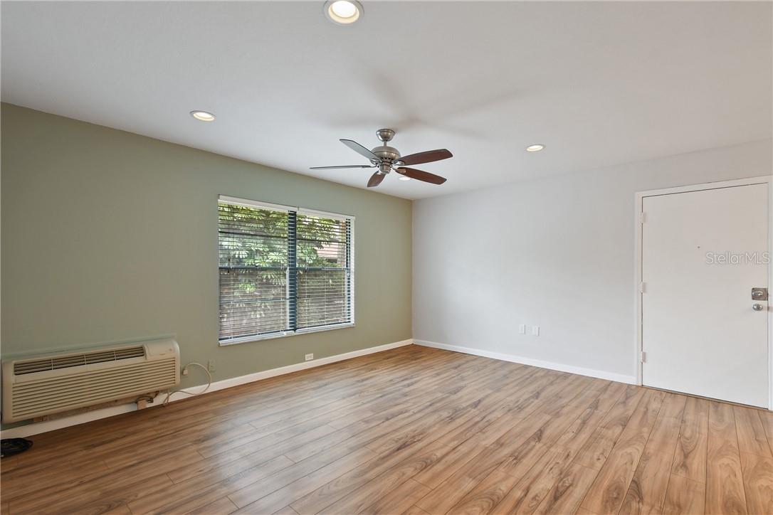 LUCERNE OAKS CONDO - Residential