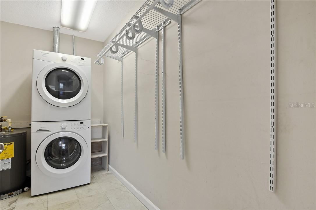 LUCERNE OAKS CONDO - Residential