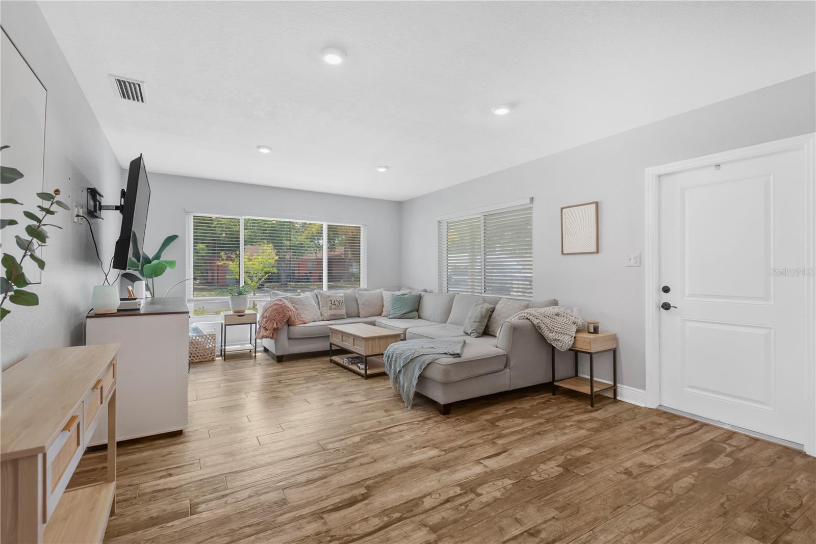 POINCIANA PARK - Residential