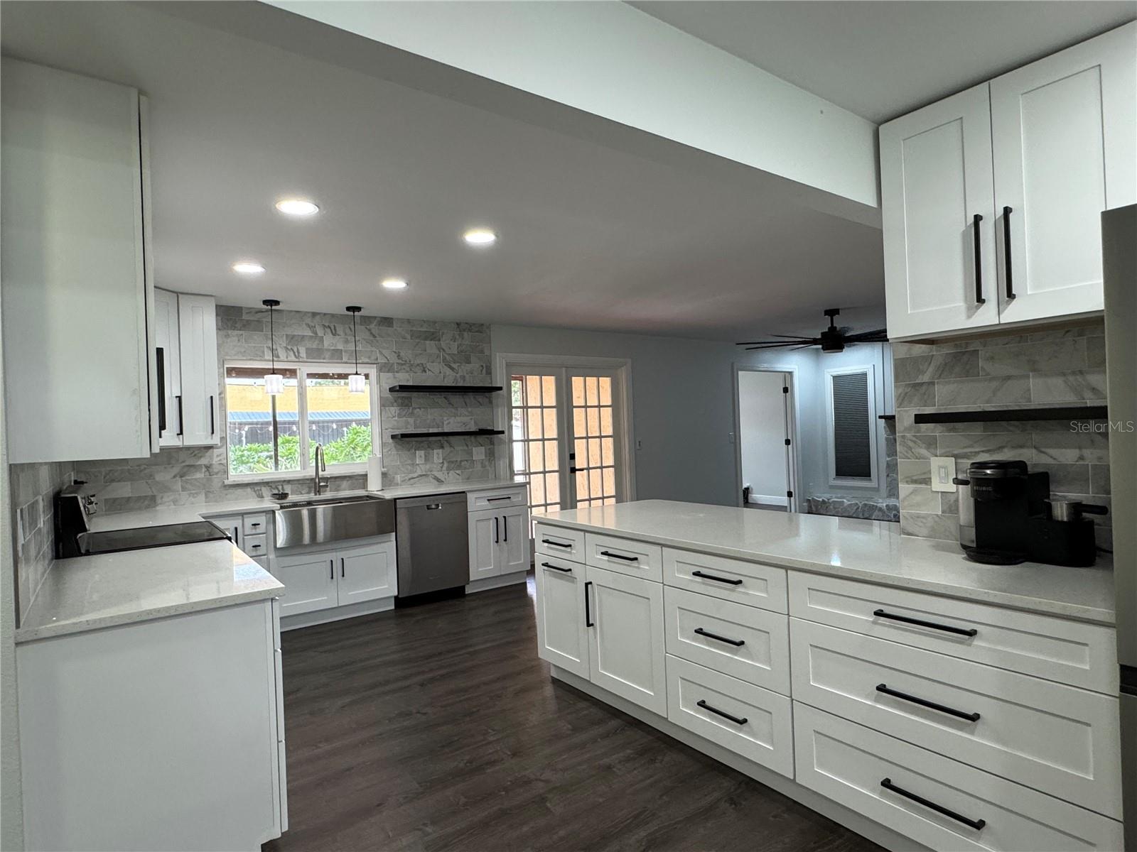LIVE OAK HEIGHTS - Residential