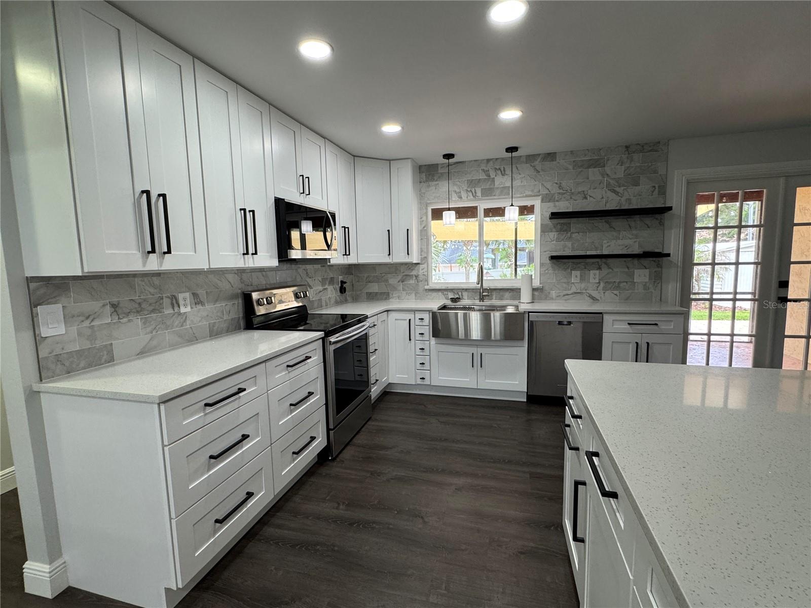 LIVE OAK HEIGHTS - Residential