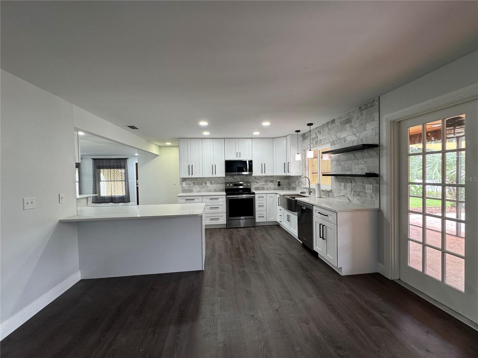 LIVE OAK HEIGHTS - Residential